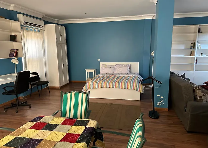 A Cozy Penthouse - Apartment In The 5Th Settlement