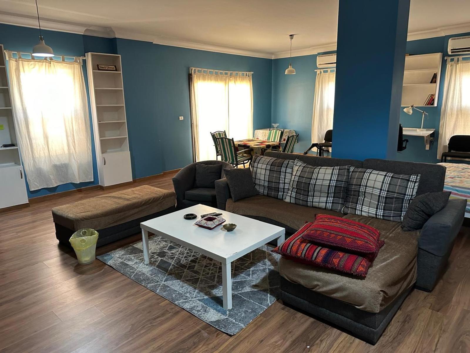 A Cozy Penthouse - In The 5th Settlement Apartment *