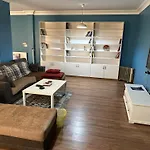 A Cozy Penthouse - Apartment In The 5Th Settlement